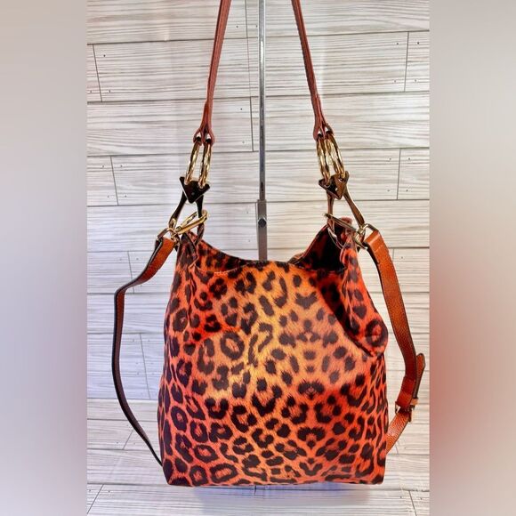 061-JPK Paris Animal Print Nylon shoulder bag w/ crossbody strap - Picture 2 of 11